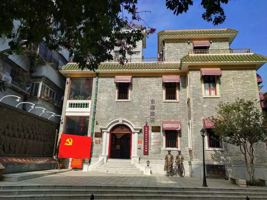 东湖旅店1.webp.jpg